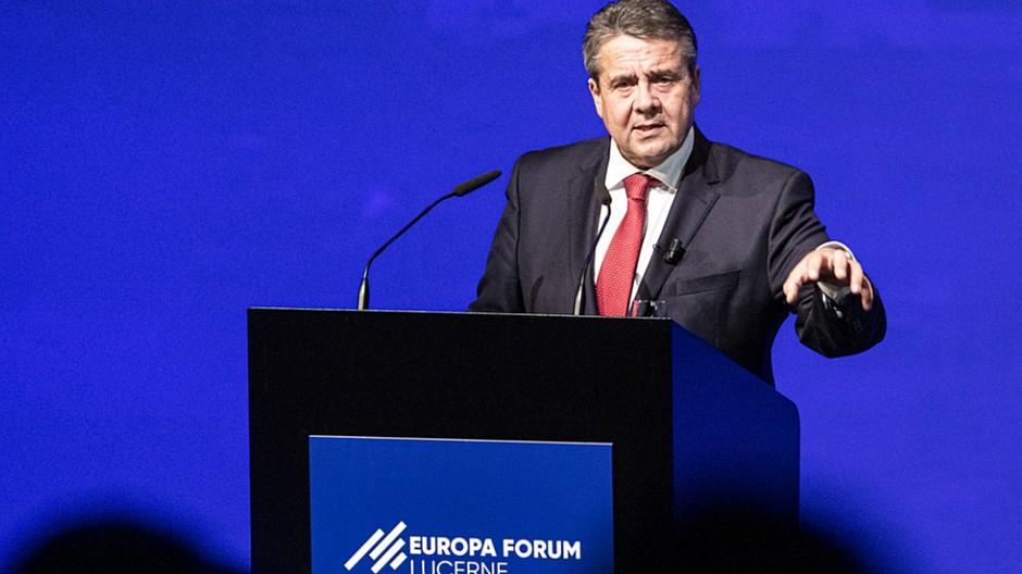 Referate zum Thema Wandel: Sigmar Gabriel referiert in der Schweiz