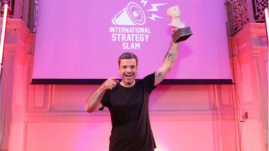 International Strategy Slam 2018: Simon Rehsche holt Trophäe für die Schweiz
