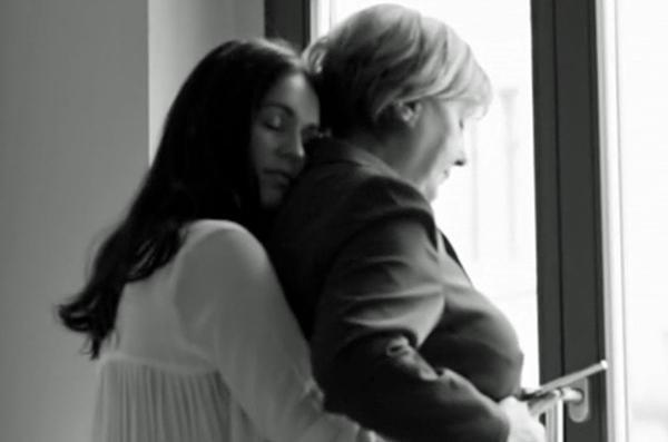 Straight Magazine: Angela Merkel als Lesbe inszeniert