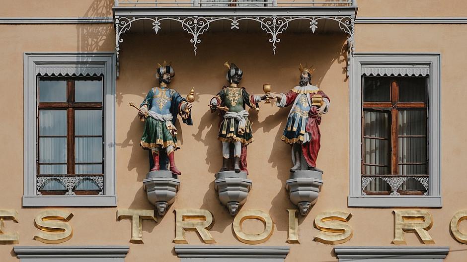Jung von Matt Brand Identity: Update für Les Trois Rois