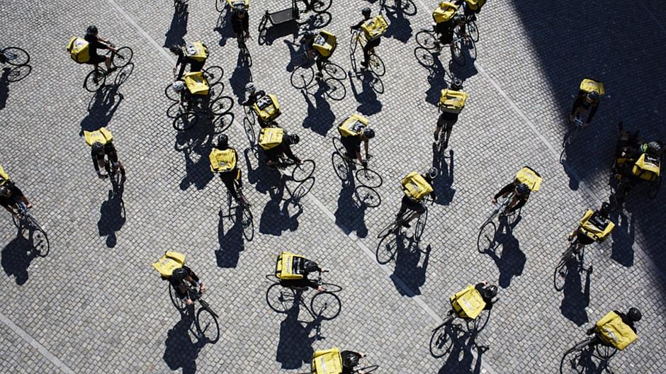 Daniel Hager / Lauschsicht: Velokuriere aus der Vogelperspektive