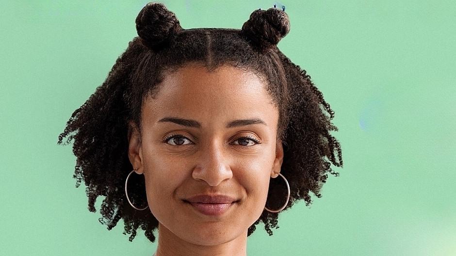 Axa: Sarah Akanji moderiert Frauenfussball-Podcast