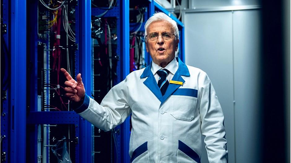 Trivadis: Walter Andreas Müller parodiert Kultwerbespot