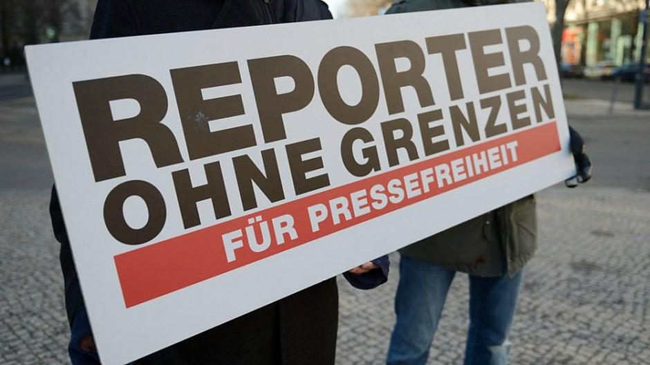 Reporter ohne Grenzen: Weltweit 348 Medienleute im Gefängnis