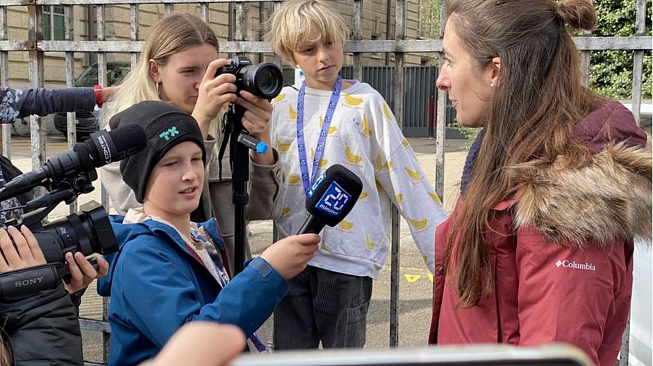 Zukunftstag: Wenn Kinderreporter Passanten interviewen