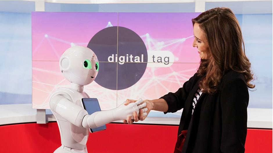 SRF: Wenn plötzlich Roboter und Avatar moderieren