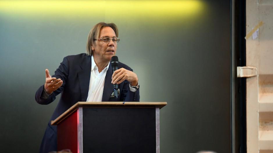 Harbourclub Symposium: «Wir sollten die Welt seltsam finden»