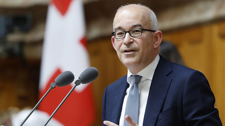 Emek: Gregor Rutz will die Medienkommission auflösen