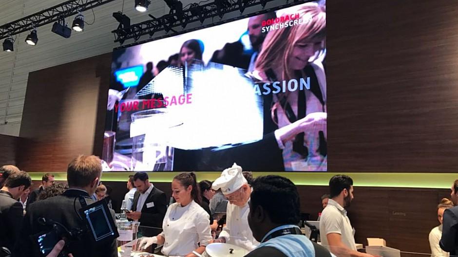 Goldbach Group: Schweizer Pralinen und Live-Videos in Köln