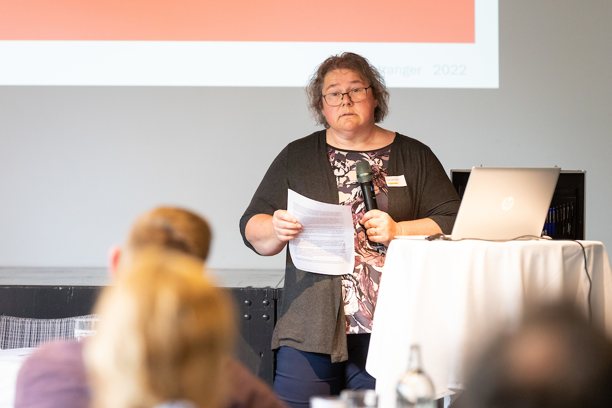 220513161807_rhn3505_www.huenerfauth.ch