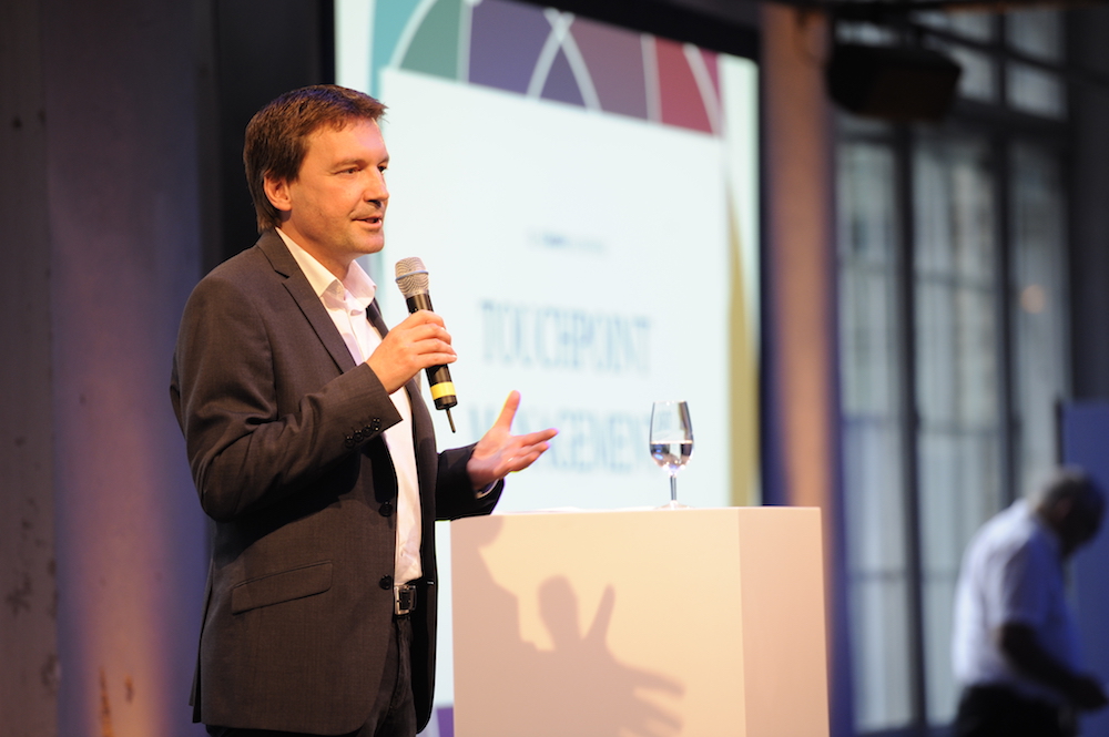 Daniel Sinn eröffnet die Konferenz_1