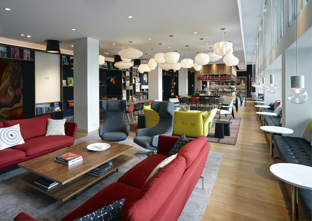 CitizenM_ZUR-Livingroom_1