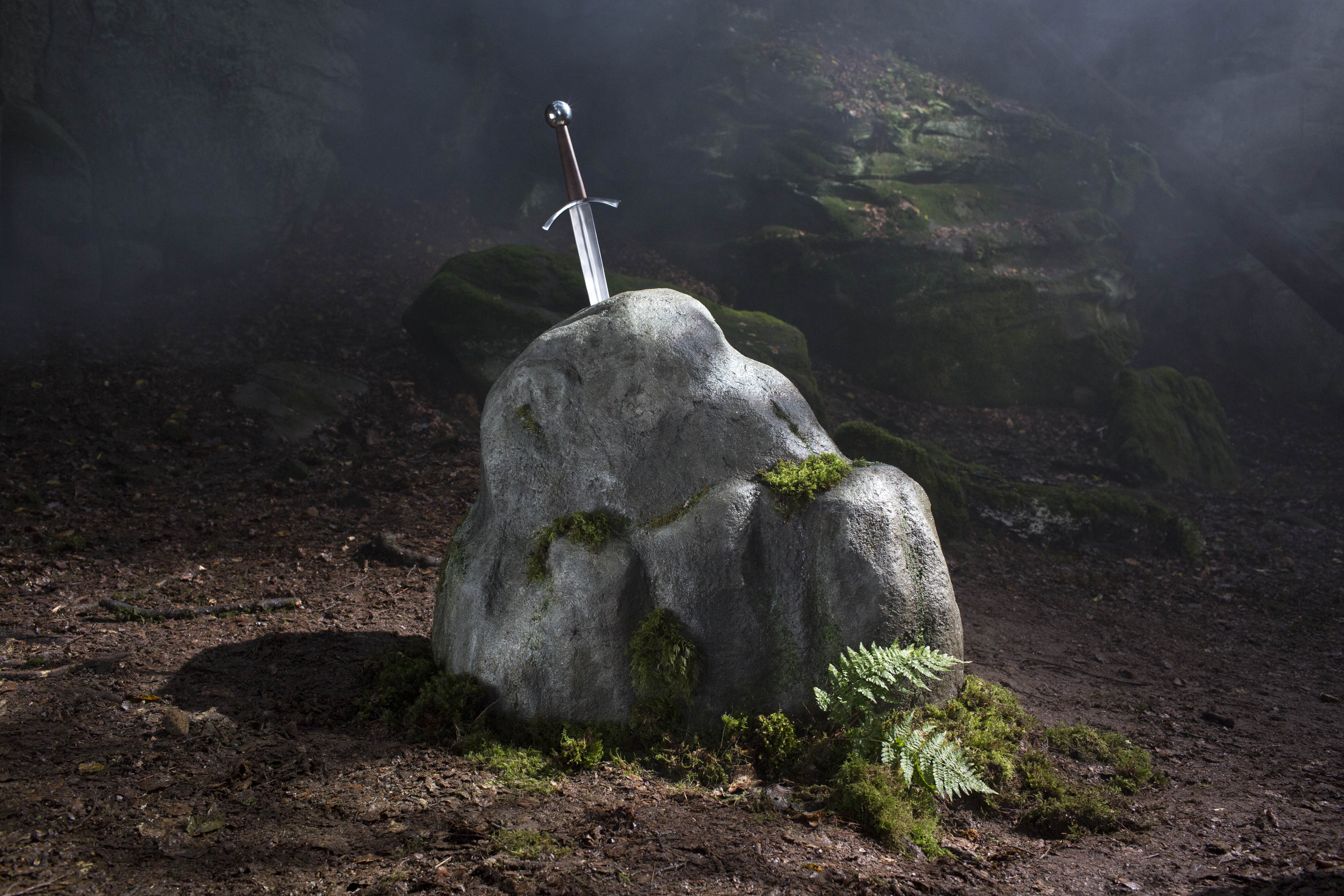 Institit Straumann_Key Visual_King Arthur